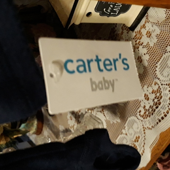 Nwt Carter's onesie - Picture 4 of 5